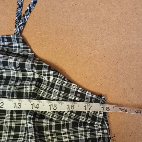 NWT Checkered Twik Crop Top - Picture 7 of 7